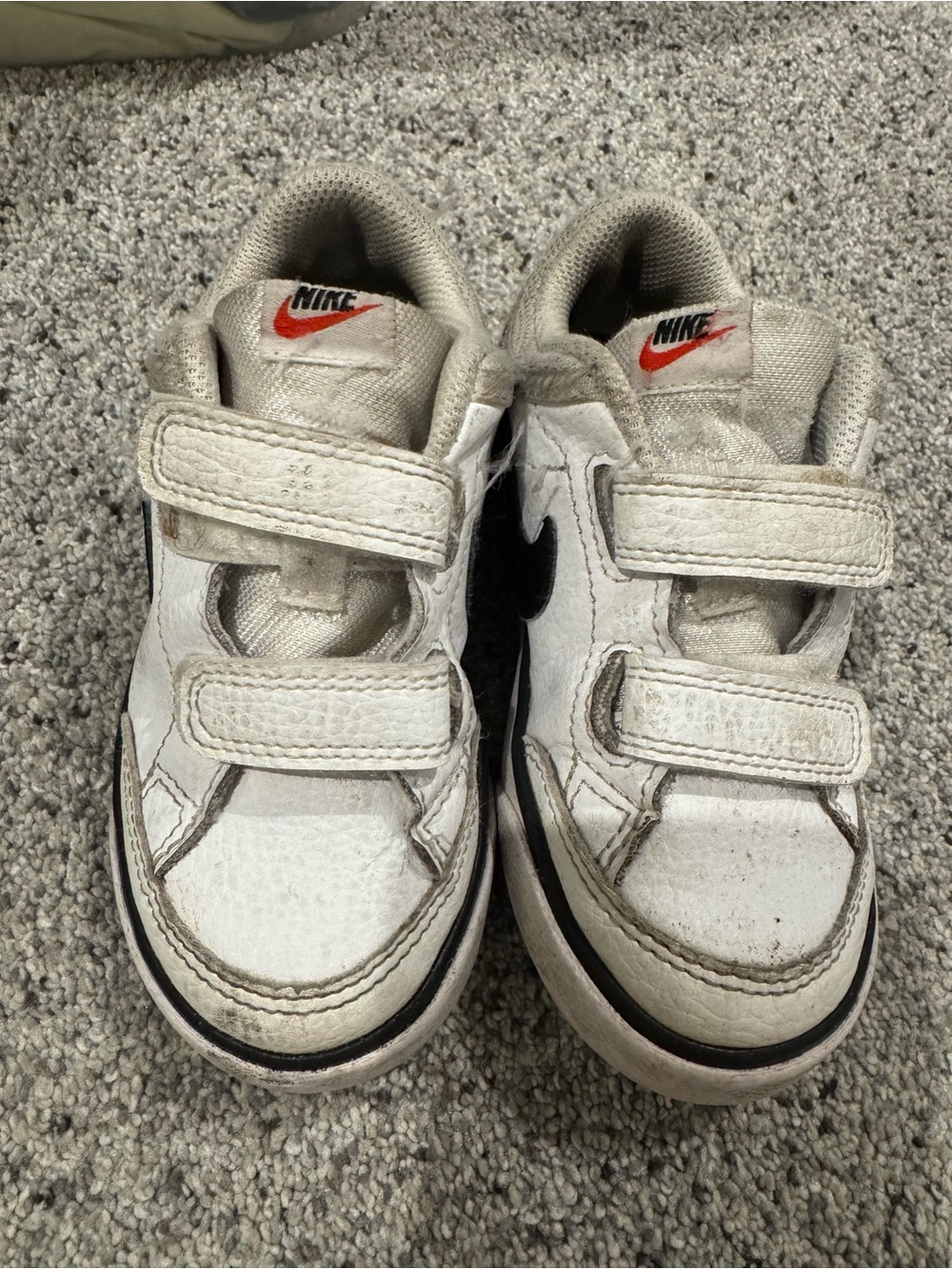 Nike White and Black Kids Velcro Sneakers with Red Swoosh